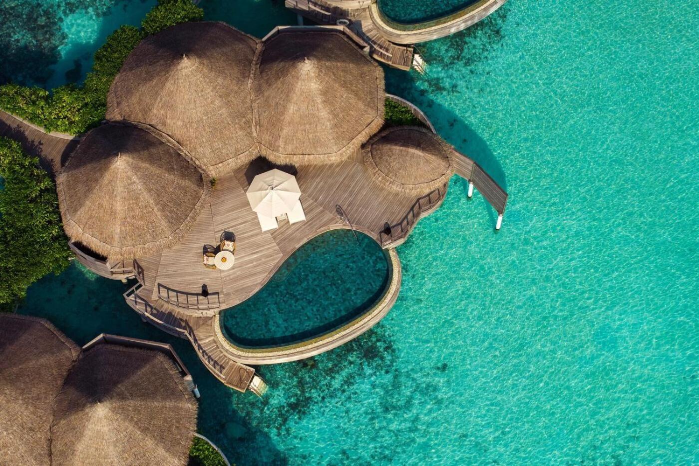 Отель The Nautilus Maldives Kamadhoo Экстерьер фото